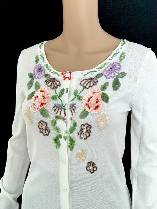 BCBGMaxAzria Sweaters - NWT BCBGMAXAZRIA White Knit Cardigan Embroidered Sequin Beaded Size S